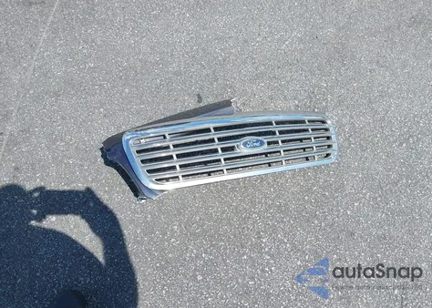 1999 Ford Crown Victoria z USA, uszkodzony, nr VIN 2FAFP73W4XX203490